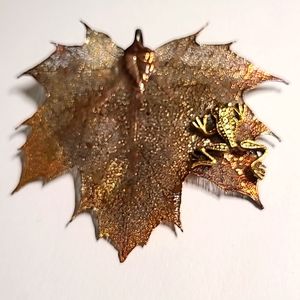 Brooch-Leaf with Frog